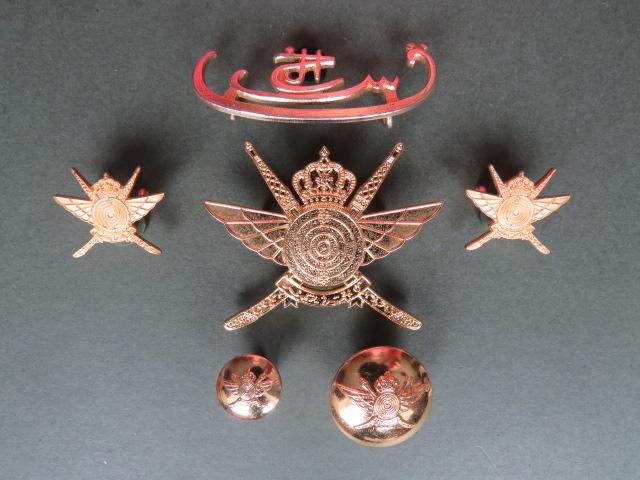 Sultan of Oman Special Forces Headdress Badge, Collar Badges, Shoulder Title and Buttons Set