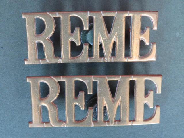 British Army Royal Electrical & Mechanical Engineers (R.E.M.E.) Shoulder Titles