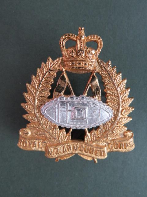 New Zealand Post 1953 Royal New Zealand Armoured Corps Cap Badge