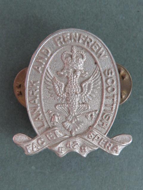 Canada Army The Lanark and Renfrew Scottish Regiment Collar Badge