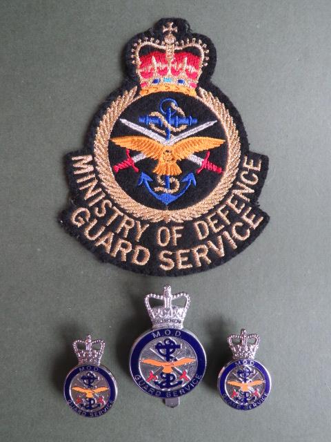 British Ministry Of Defence (MOD) Guard Service Cap & Collar Badges and Arm Patch