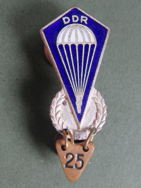 DDR / East Germany Sports Parachutist Badge