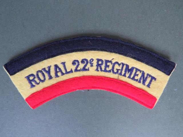 Canada Army WW2 Royal 22e Regiment Shoulder Titles