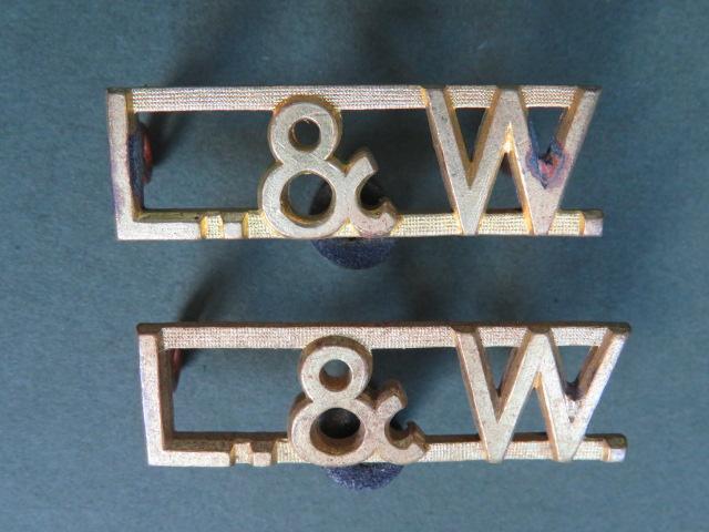 Canada Army WW2 The Lincoln And Welland Regiment Shoulder Titles