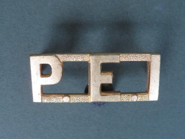 Canada Army Post WW2 The Prince Edward Island Regiment (RCAC) Shoulder Title