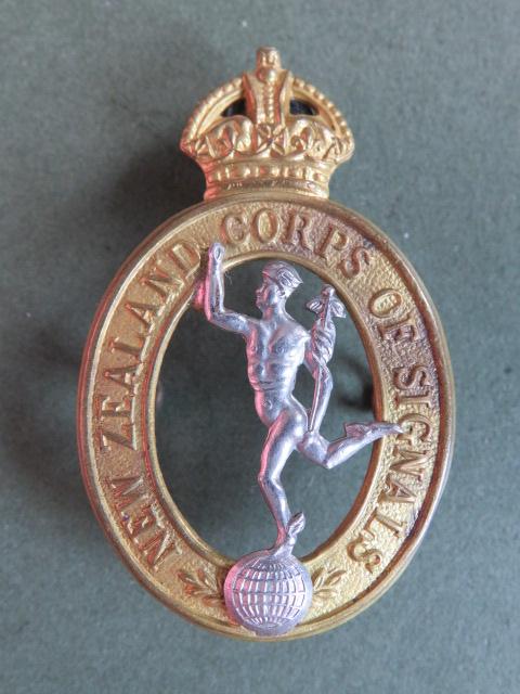 New Zealand Army Royal N.Z. Corps of Signals 1935-1947 Cap Badge