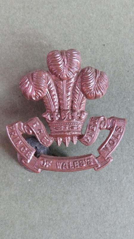 British Army The South Lancashire Regiment (The Price of Wales's Volunteers) T.A. Officers' Service Dress Collar Badge
