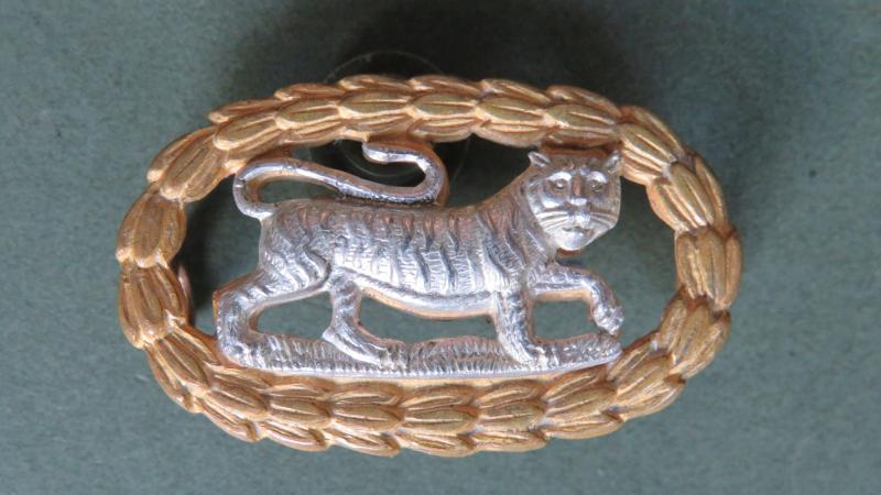 British Army The Leicestershire Regiment Officers Collar Badge
