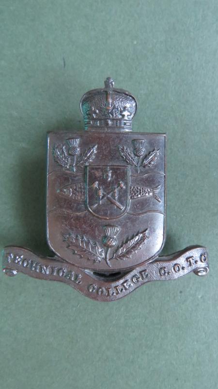 Canada Army The Nova Scotia Technical College Contingent (C.O.T.C.) Cap Badge