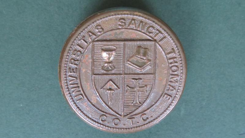 Canada Army St Thomas University Contingent (C.O.T.C.) Cap Badge