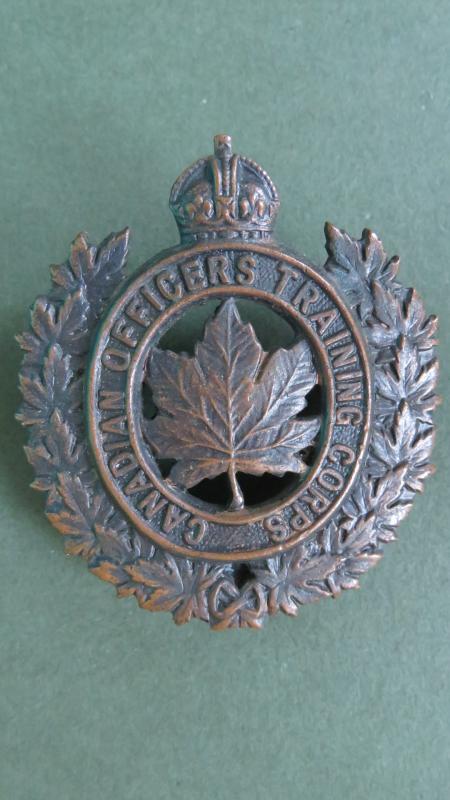 Canada Army Canadian Officers Training Corps Cap Badge