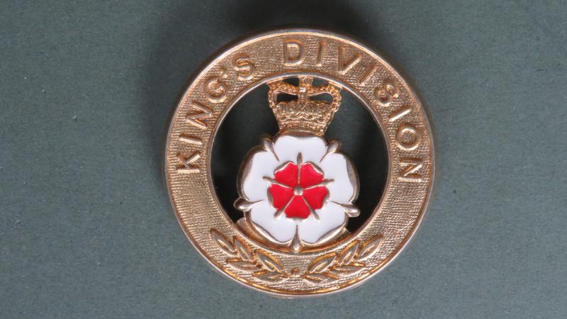 British Army The Waterloo & Normandy Band, The King's Division Musicians Helmet Plate Centre