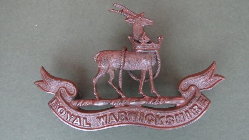 British Army The Royal Warwickshire Regiment Officers' Service Dress Collar Badge