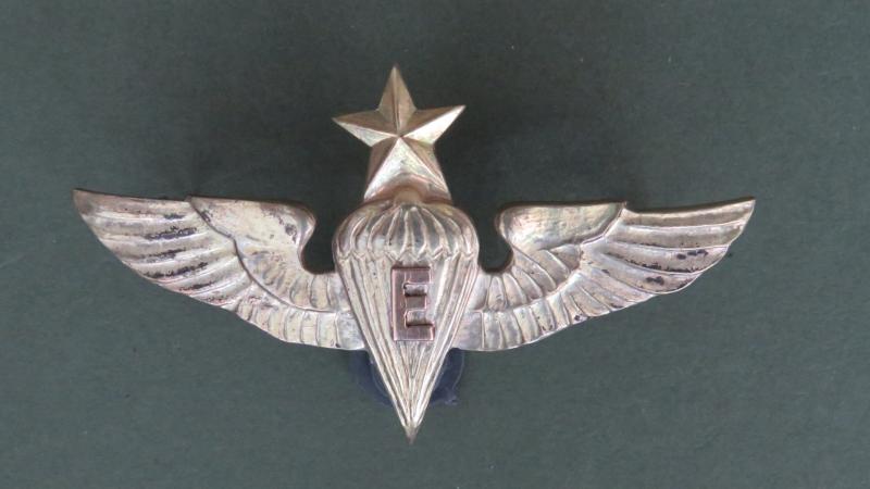 Guatemala Army 1970's Senior  Parachute Rigger Wings