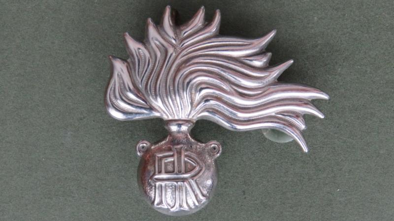 Italy Carabinieri Beret Badge