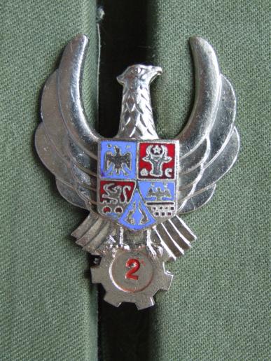 Romania Air Force Post 1989 2nd Type Air Mechanic 2nd Class Award Badge