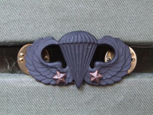 USA Army Basic Parachute Wings with 2 Combat Jump Stars