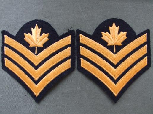Canada Pair of Sergeants Rank Badges Green Service Dress & DEU Uniform