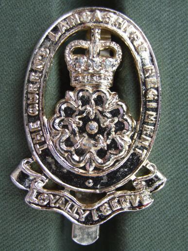 British Army The Queen's Lancashire Regiment Cap Badge