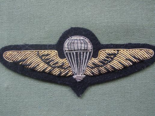 Malaysia Army Dress Uniform Parachute Wings 