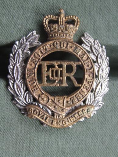 British Army Royal Engineers EIIR Officer's Cap Badge