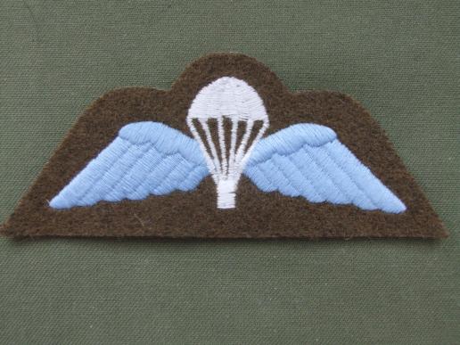 Great Britain Army Early 2000 Parachute Wings