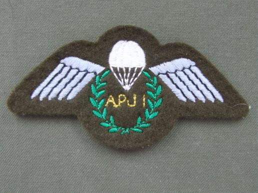 Great Britain Army Assistant Parachute Jump Instructor (A.P.J.I.) Wings