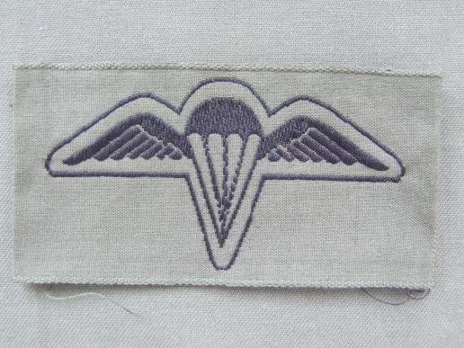 Australia Army 3rd Royal Australian Regiment Works Dress Parachute Wings