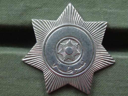 Iraq Pre 2000 Police Force Cap Badge  