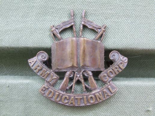 British Army The Army Education Corps 1927 Pattern Officer's Service Dress Cap Badge