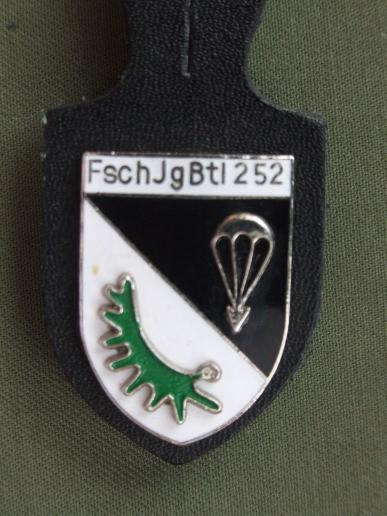 Germany 252nd Airborne Battalion Pocket Crest