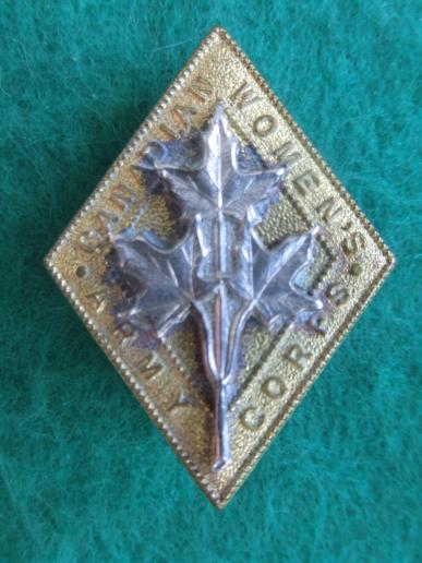Canada, Canadian Womens Army Corps Cap Badge