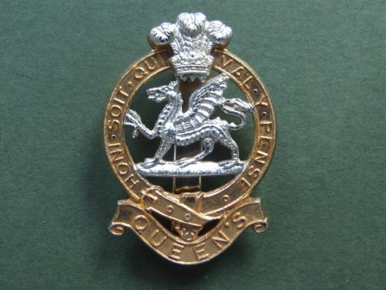 British Army The Queen's Regiment Cap Badge