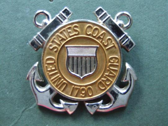 USA Coast Guard Shore Establisment Personnel Cap Badge