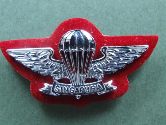 Singapore Commando Basic Parachute Wings (Maroon Backing)