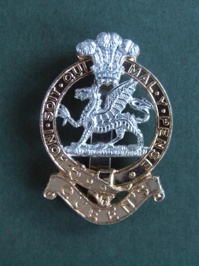 British Army The Queen's Regiment Beret Badge