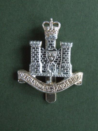 British Army The Suffolk and Cambridgeshire Regiment Cap Badge