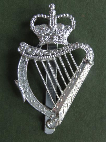 British Army The 18th London Regiment (London Irish Rifles) Caubeen Badge