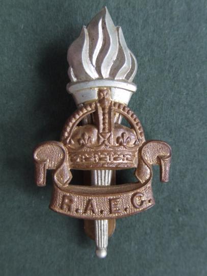 British Army Royal Army Education Corps Cap Badge