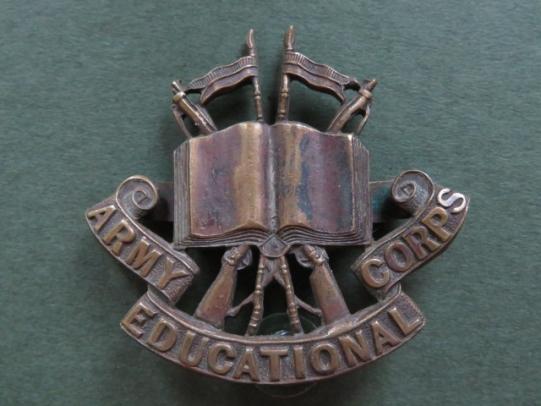 British Army The Army Education Corps 1927 Pattern Officer's Service Dress Cap Badge