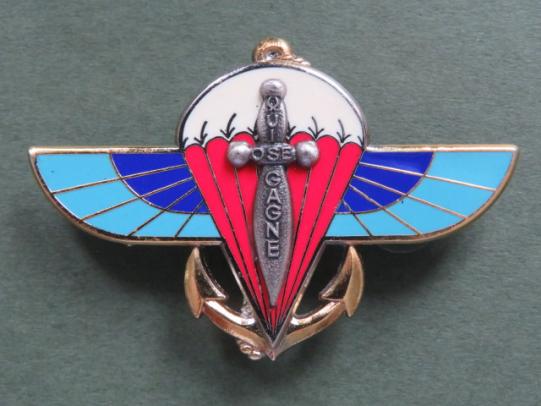 France 2e R.P.I.M.a (Regiment Parachutiste d' Infanterie de Marine) Pocket Crest