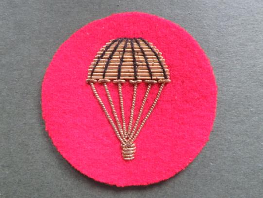 Great Britain Army Non Airborne Unit Parachute Badge