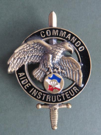 France C.N.E.C. COMMANDO AIDE INSTRUCTEUR Officer's Pocket Crest