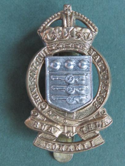 British Army Royal Army Ordnance Corps 1947-1953 King's Crown Cap Badge