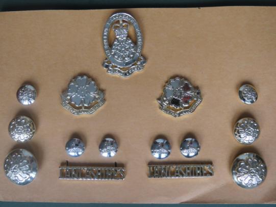 British Army The Queen's Lancashire Regiment Badges and Buttons Set