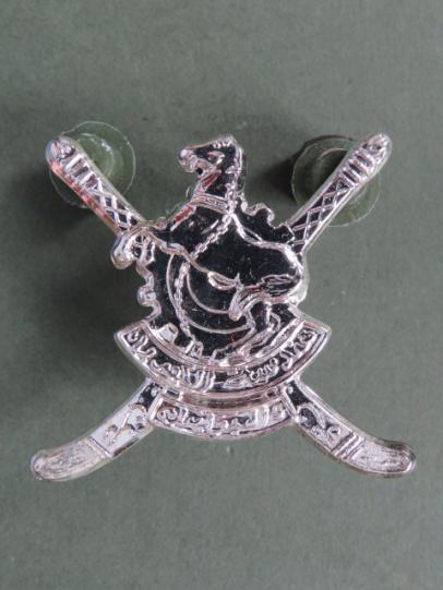 Sultan of Oman Army Electrical & Mechanical Engineers Officer's Headdress Badge