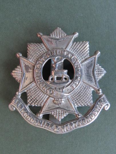 British Army The Bedfordshire & Hertfordshire Regiment Cap Badge