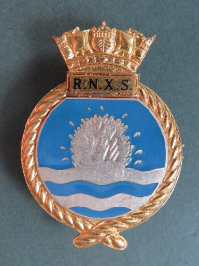 Royal Navy 1970's R.N.X.S. (Royal Naval Auxiliary Service) Cap Badge