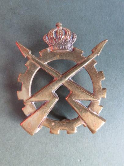 Belgium Army Royal Electrical Mechanical Engineers Cap Badge