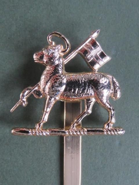 British Army The Queen's Royal Regiment (West Surrey) Cap Badge